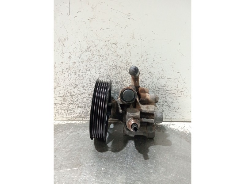 Recambio de bomba direccion para toyota rav 4 ii (_a2_) 1.8 (zca25_, zca26_) referencia OEM IAM   