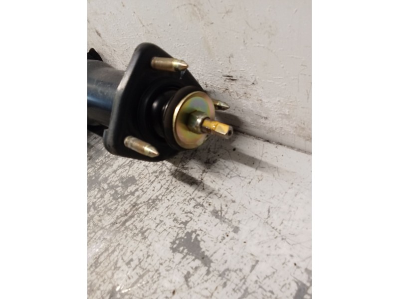 Recambio de amortiguador trasero derecho para lexus gs (_s16_) 300 (jzs160_) referencia OEM IAM   