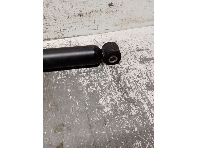 Recambio de amortiguador trasero derecho para ford focus i sedán (dfw) 1.8 turbo di / tddi referencia OEM IAM 991108B  