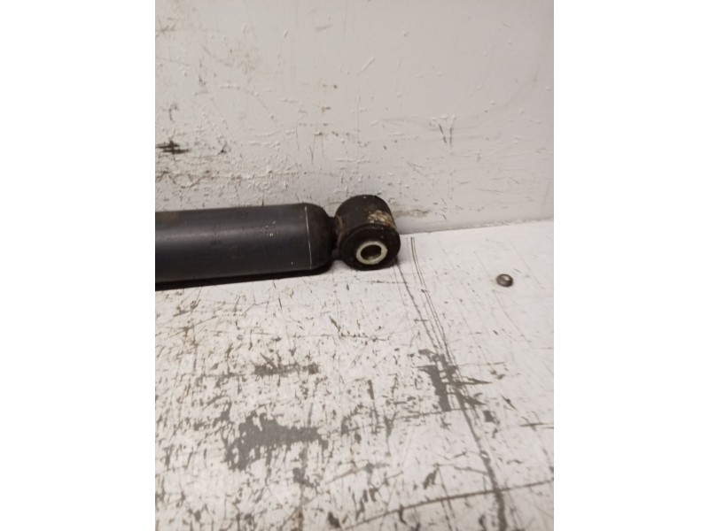 Recambio de amortiguador trasero izquierdo para ford focus i sedán (dfw) 1.8 turbo di / tddi referencia OEM IAM 991108B  