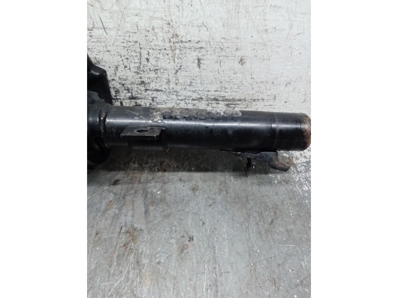Recambio de amortiguador delantero derecho para ford focus i sedán (dfw) 1.8 turbo di / tddi referencia OEM IAM   