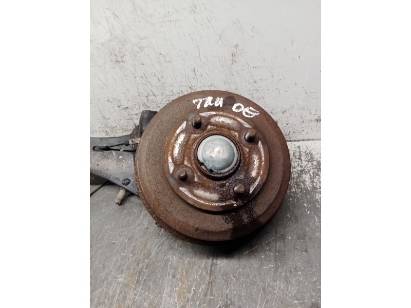 Recambio de mangueta trasera derecha para ford focus i sedán (dfw) 1.8 turbo di / tddi referencia OEM IAM 98AG5A968AK  TAMBOR