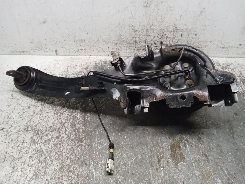 Recambio de mangueta trasera derecha para ford focus i sedán (dfw) 1.8 turbo di / tddi referencia OEM IAM 98AG5A968AK  TAMBOR