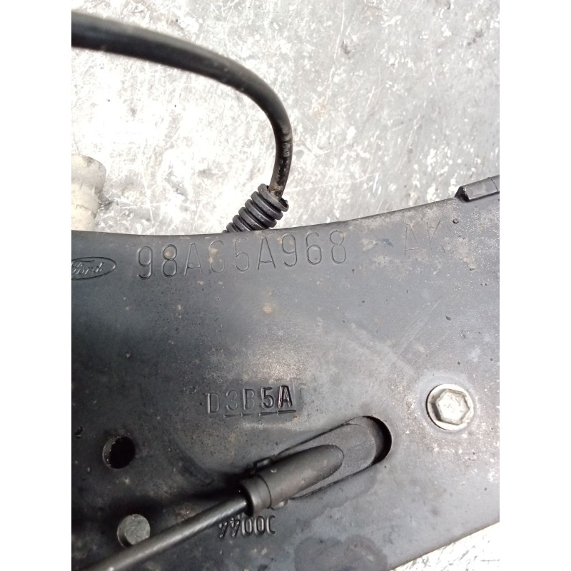 Recambio de mangueta trasera derecha para ford focus i sedán (dfw) 1.8 turbo di / tddi referencia OEM IAM 98AG5A968AK  TAMBOR