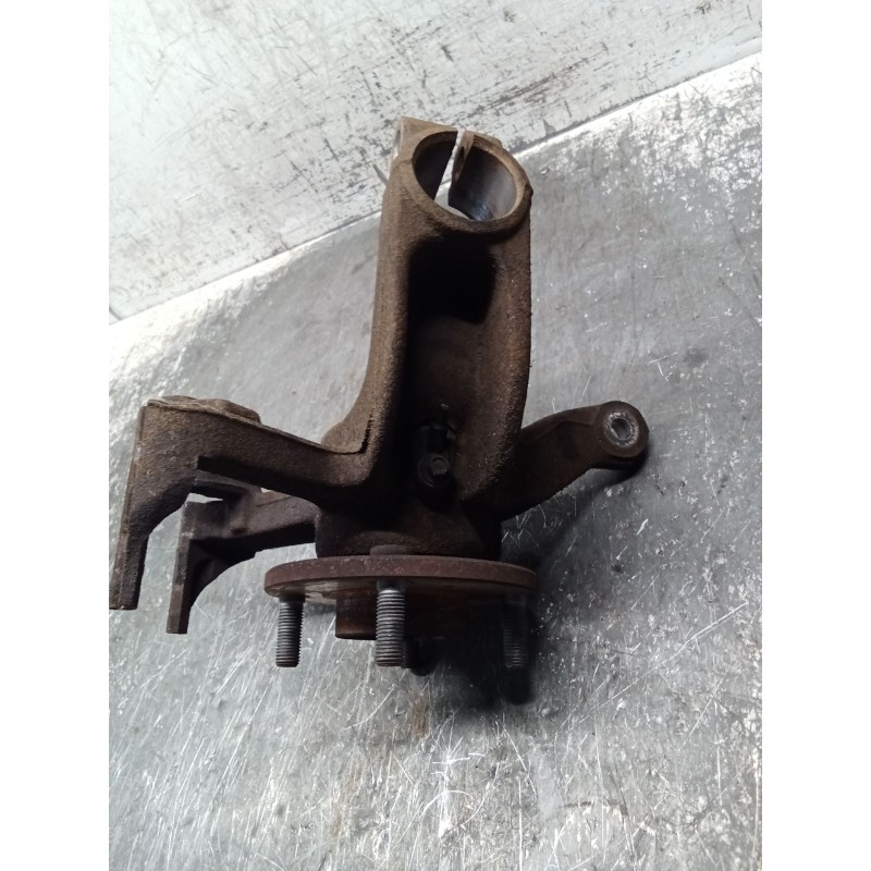 Recambio de mangueta delantera izquierda para ford focus i sedán (dfw) 1.8 turbo di / tddi referencia OEM IAM   