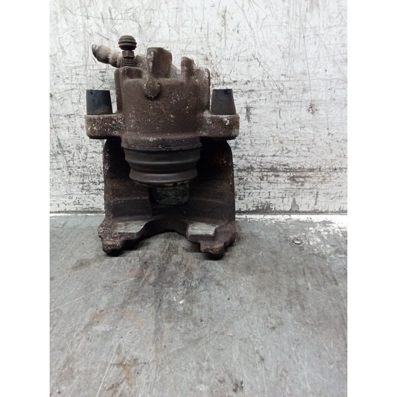 Recambio de pinza freno delantera izquierda para ford focus i sedán (dfw) 1.8 turbo di / tddi referencia OEM IAM   