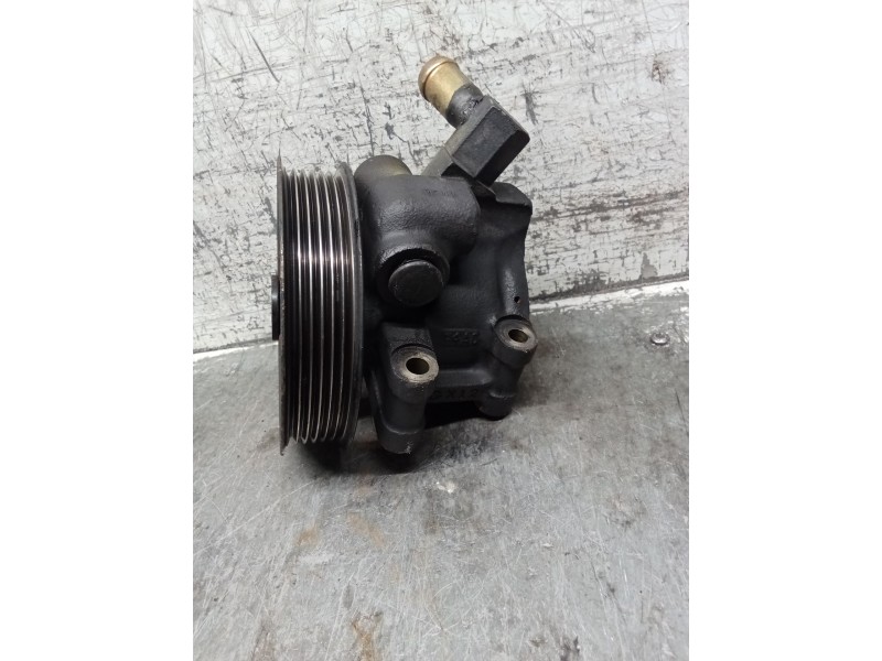Recambio de bomba direccion para ford focus i sedán (dfw) 1.8 turbo di / tddi referencia OEM IAM 9JD2200  