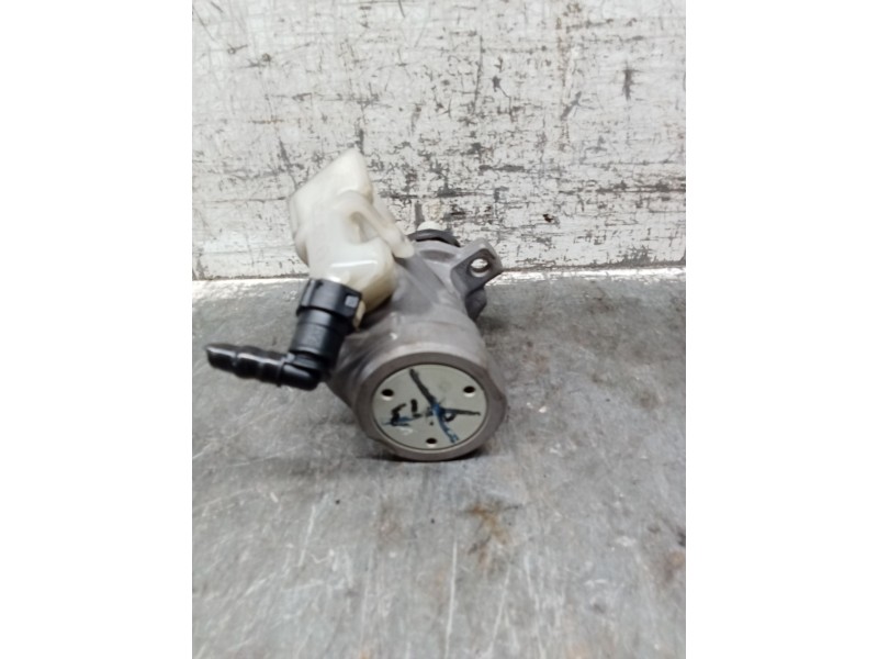 Recambio de bomba freno para ford focus i sedán (dfw) 1.8 turbo di / tddi referencia OEM IAM   