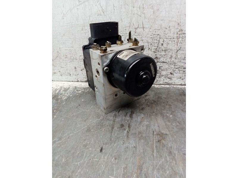 Recambio de abs para ford focus i sedán (dfw) 1.8 turbo di / tddi referencia OEM IAM 100948 01033 98AG2C285AC 