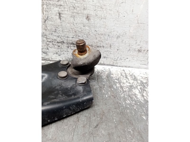 Recambio de brazo suspension inferior delantero izquierdo para citroën c-elysee (dd_) 1.5 bluehdi 100 referencia OEM IAM   