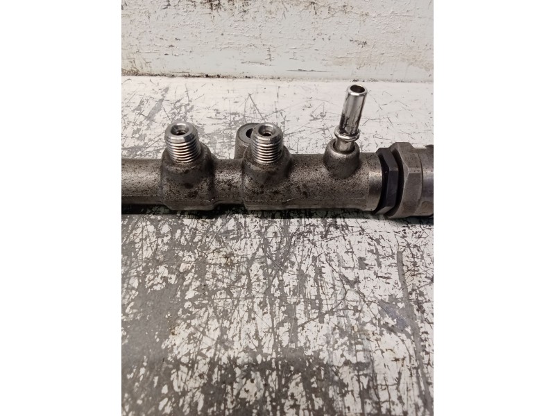 Recambio de rampa inyectora para land rover range rover evoque (l538) 2.0 d 4x4 referencia OEM IAM 0445214332 G4D39D280AA BOSCH