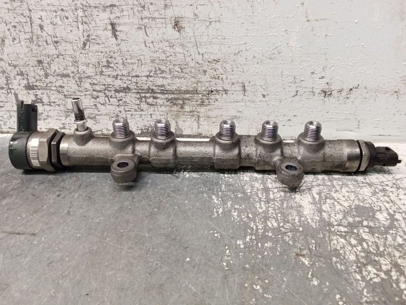 Recambio de rampa inyectora para land rover range rover evoque (l538) 2.0 d 4x4 referencia OEM IAM 0445214332 G4D39D280AA BOSCH