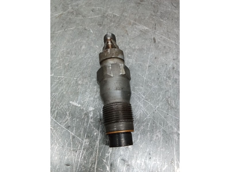 Recambio de inyector para opel omega b (v94) 2.5 td (f69, m69, p69) referencia OEM IAM KCA21S71  