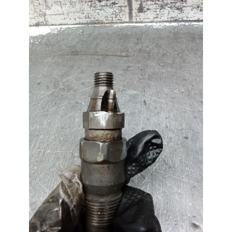 Recambio de inyector para opel omega b (v94) 2.5 td (f69, m69, p69) referencia OEM IAM KCA21S71  