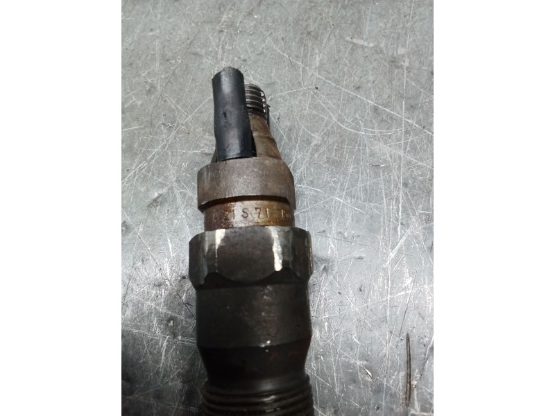 Recambio de inyector para opel omega b (v94) 2.5 td (f69, m69, p69) referencia OEM IAM KCA21S71  