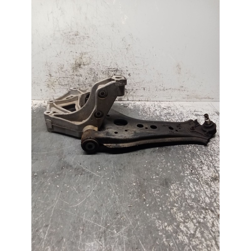 Recambio de brazo suspension inferior delantero izquierdo para volkswagen polo iv (9n_, 9a_) 1.4 tdi referencia OEM IAM 60059233