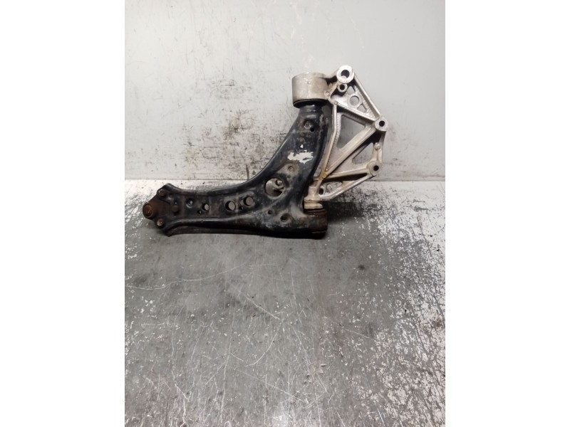 Recambio de brazo suspension inferior delantero izquierdo para volkswagen polo iv (9n_, 9a_) 1.4 tdi referencia OEM IAM 60059233