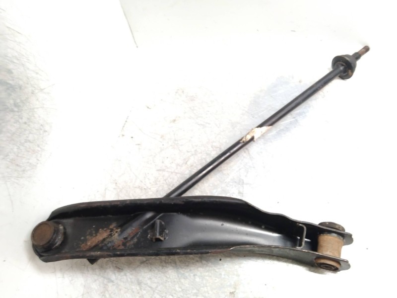 Recambio de brazo suspension inferior delantero derecho para piaggio (vespa) porter - combi diesel referencia OEM IAM   