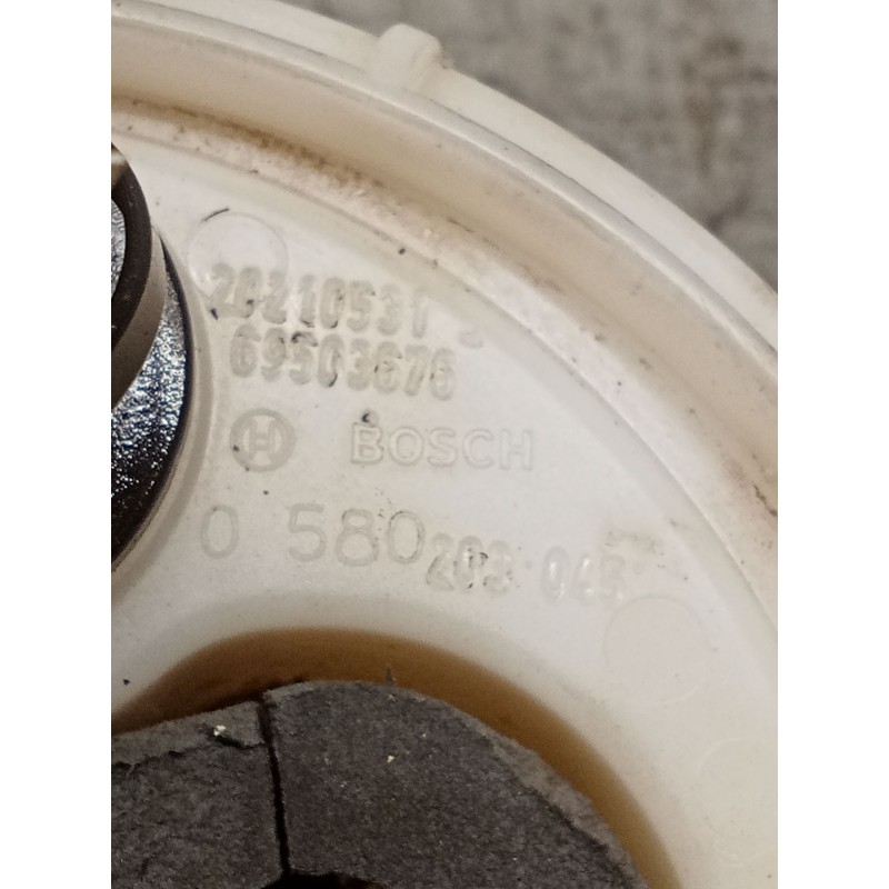 Recambio de bomba combustible para iveco daily vi caja/chasis 33s14, 35s14, 35c14 referencia OEM IAM 69503676 20210531 BOSCH