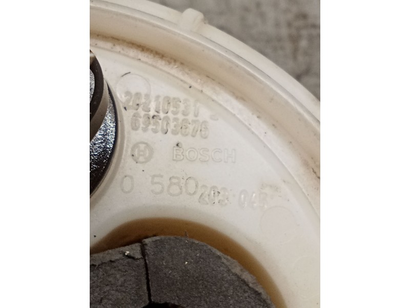 Recambio de bomba combustible para iveco daily vi caja/chasis 33s14, 35s14, 35c14 referencia OEM IAM 69503676 20210531 BOSCH