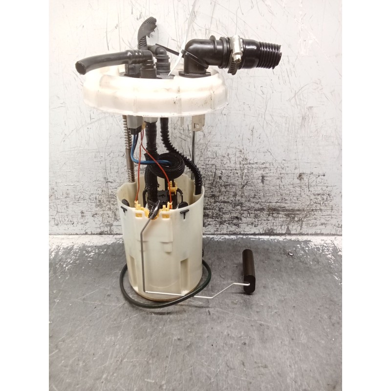 Recambio de bomba combustible para iveco daily vi caja/chasis 33s14, 35s14, 35c14 referencia OEM IAM 69503676 20210531 BOSCH