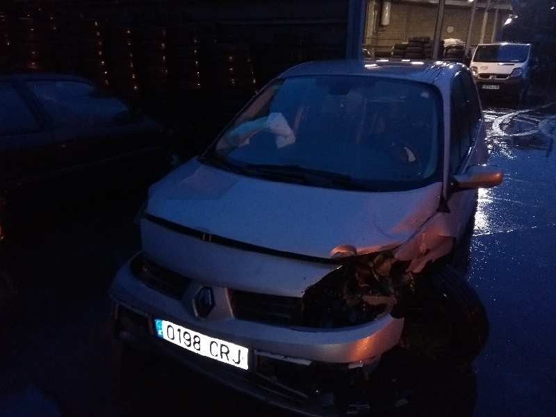 renault scenic ii del año 2004