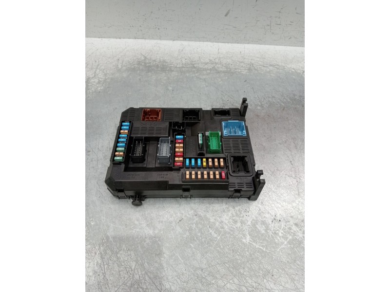 Recambio de caja reles / fusibles para citroën c-elysee (dd_) 1.5 bluehdi 100 referencia OEM IAM 981984968000  