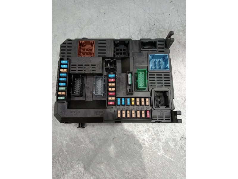 Recambio de caja reles / fusibles para citroën c-elysee (dd_) 1.5 bluehdi 100 referencia OEM IAM 981984968000  