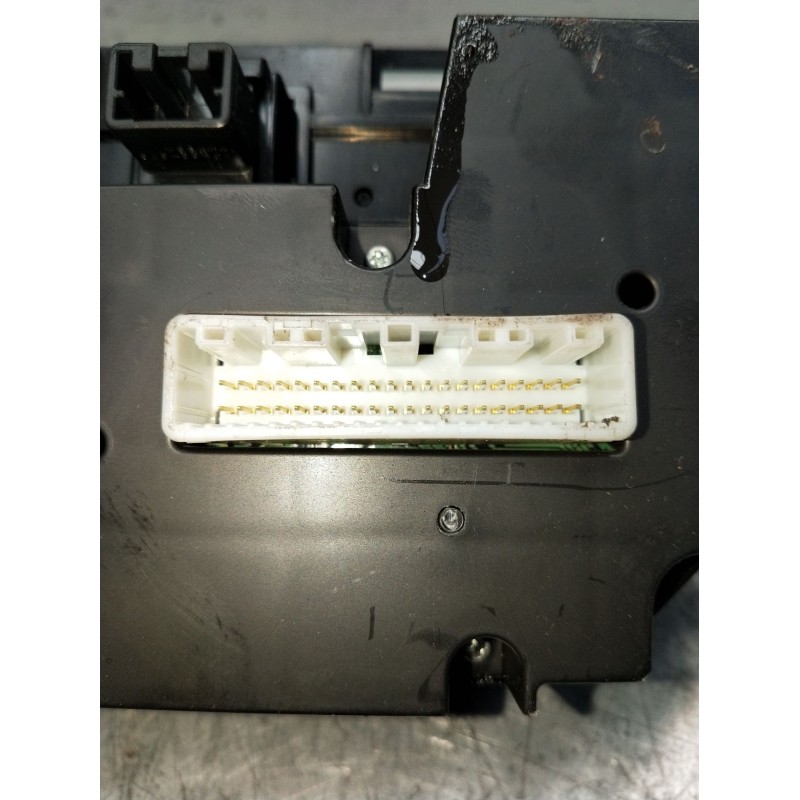 Recambio de mando calefaccion / aire acondicionado para subaru forester (sh_) 2.0 d awd (shh) referencia OEM IAM 72311SC060 T100