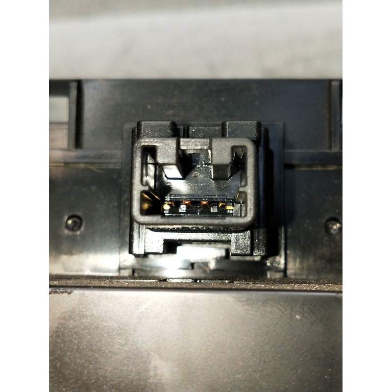 Recambio de mando calefaccion / aire acondicionado para subaru forester (sh_) 2.0 d awd (shh) referencia OEM IAM 72311SC060 T100