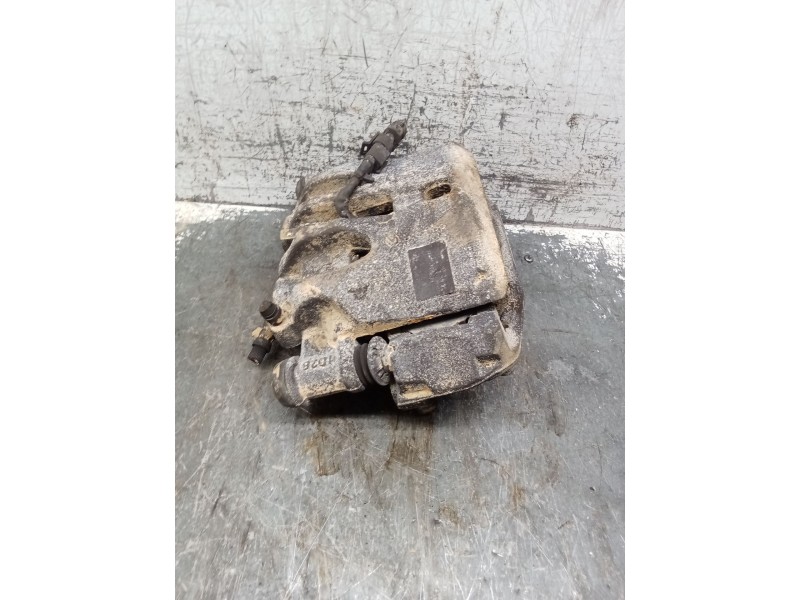 Recambio de pinza freno delantera izquierda para iveco daily vi caja/chasis 33s14, 35s14, 35c14 referencia OEM IAM   