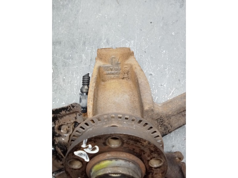 Recambio de mangueta delantera derecha para seat leon (1m1) 1.9 tdi referencia OEM IAM 1J075  