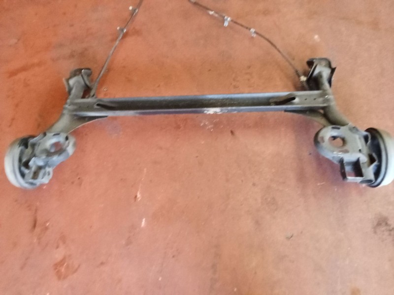 Recambio de puente trasero para chevrolet aveo / kalos hatchback (t250, t255) 1.2 referencia OEM IAM   TAMBOR/ABS