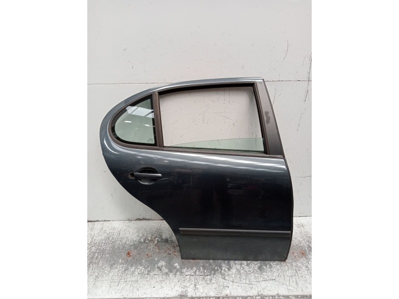 Recambio de puerta trasera derecha para seat leon (1m1) 1.9 tdi referencia OEM IAM   