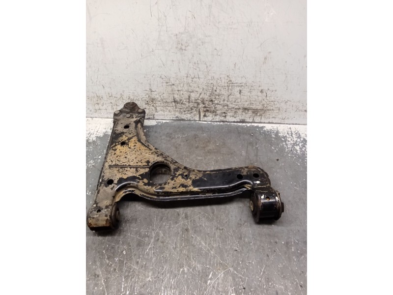 Recambio de brazo suspension inferior delantero izquierdo para opel vectra b (j96) 2.0 dti 16v (f19) referencia OEM IAM   