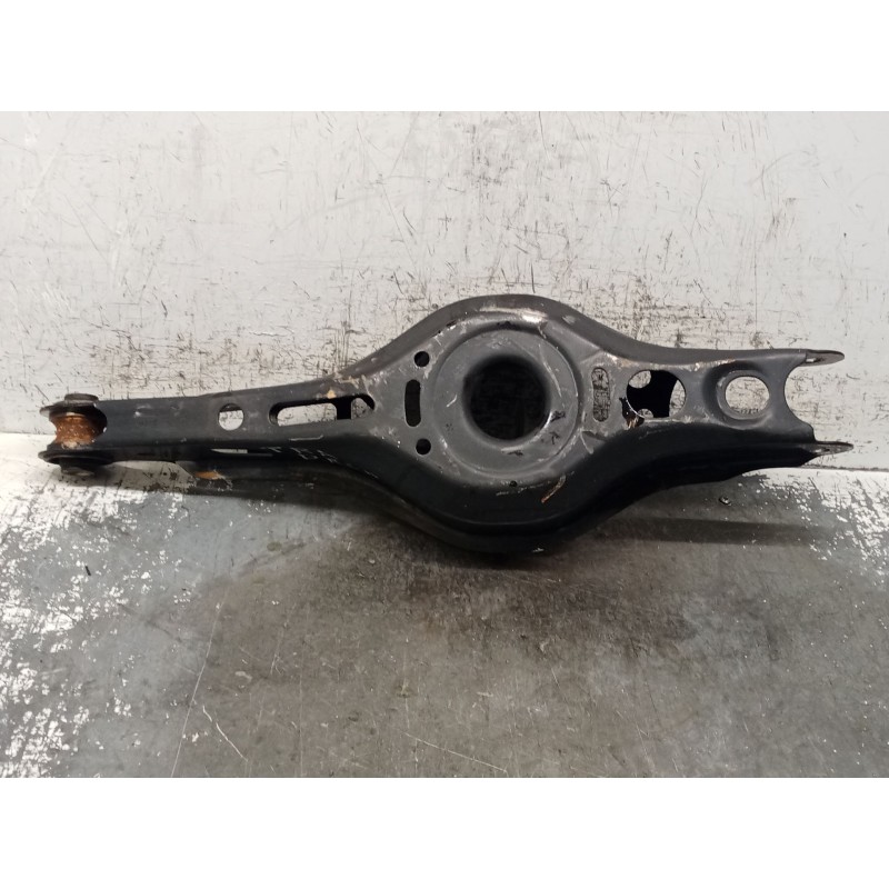 Recambio de brazo suspension inferior trasero derecho para toyota c-hr (_x1_) 1.8 hybrid (zyx10_, zyx11_) referencia OEM IAM   