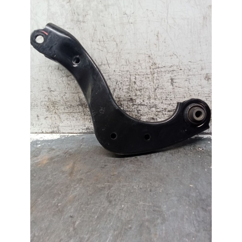 Recambio de brazo suspension superior trasero derecho para toyota c-hr (_x1_) 1.8 hybrid (zyx10_, zyx11_) referencia OEM IAM   