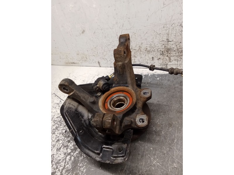 Recambio de mangueta delantera izquierda para opel vectra b (j96) 2.0 dti 16v (f19) referencia OEM IAM   