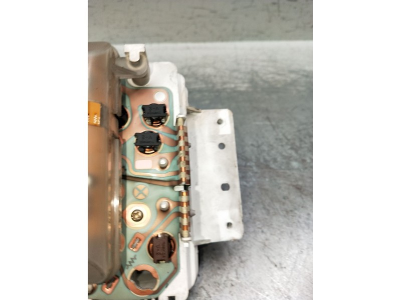 Recambio de cuadro instrumentos para land rover discovery i (lj) 2.5 tdi 4x4 referencia OEM IAM 9238AP063N 0007002 