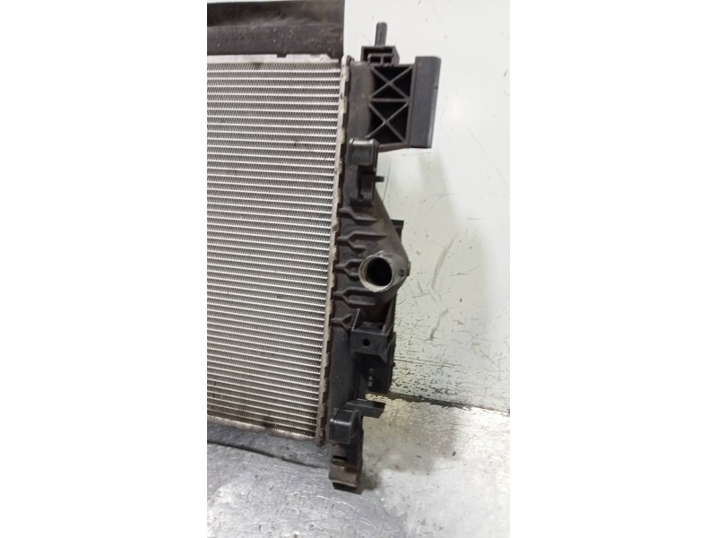 Recambio de radiador agua para opel zafira tourer selective referencia OEM IAM 13393983  