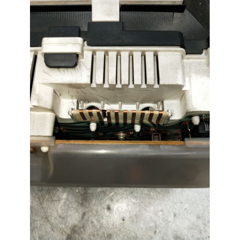 Recambio de cuadro instrumentos para land rover discovery i (lj) 2.5 tdi 4x4 referencia OEM IAM 9238AP063N 0007002 
