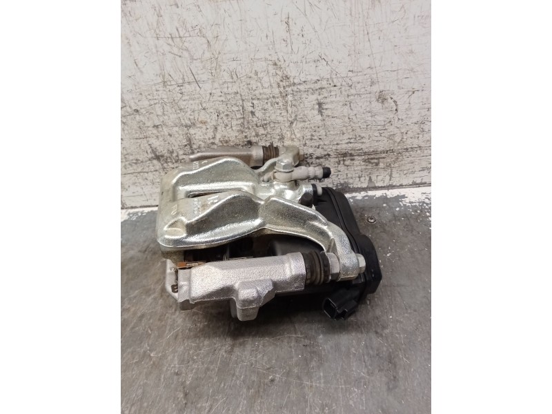 Recambio de pinza freno trasera derecha para toyota c-hr (_x1_) 1.8 hybrid (zyx10_, zyx11_) referencia OEM IAM A006B119  