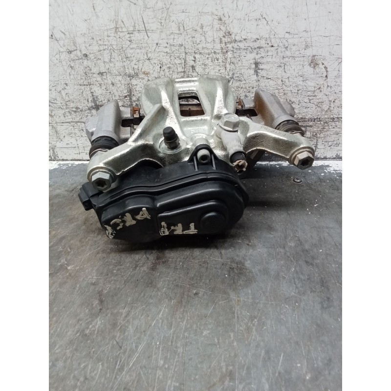 Recambio de pinza freno trasera derecha para toyota c-hr (_x1_) 1.8 hybrid (zyx10_, zyx11_) referencia OEM IAM A006B119  