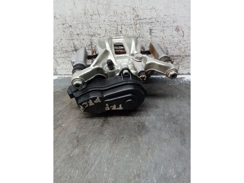 Recambio de pinza freno trasera derecha para toyota c-hr (_x1_) 1.8 hybrid (zyx10_, zyx11_) referencia OEM IAM A006B119  