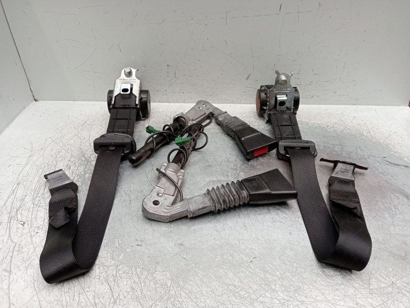 Recambio de juego cinturones delantero para opel vectra b (j96) 2.0 dti 16v (f19) referencia OEM IAM   