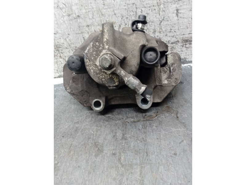 Recambio de pinza freno delantera derecha para opel vectra b (j96) 2.0 dti 16v (f19) referencia OEM IAM   