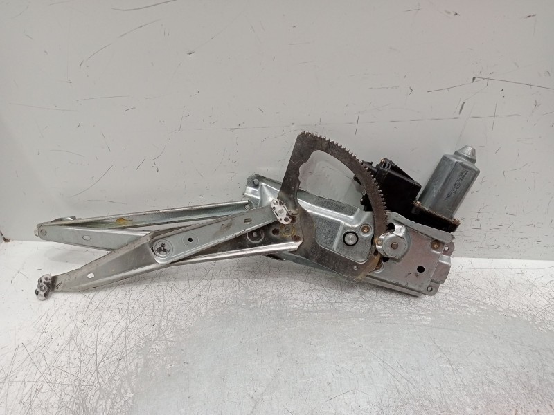 Recambio de elevalunas delantero izquierdo para opel vectra b (j96) 2.0 dti 16v (f19) referencia OEM IAM 09153595  