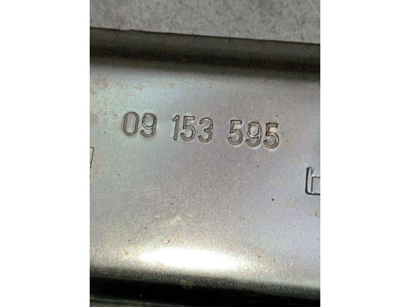 Recambio de elevalunas delantero izquierdo para opel vectra b (j96) 2.0 dti 16v (f19) referencia OEM IAM 09153595  