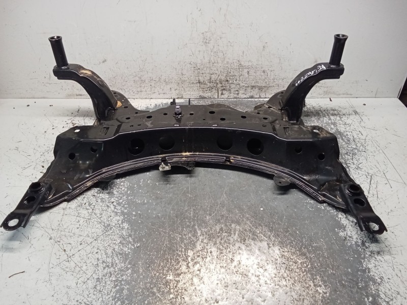 Recambio de puente delantero para toyota c-hr (_x1_) 1.8 hybrid (zyx10_, zyx11_) referencia OEM IAM   CUNA