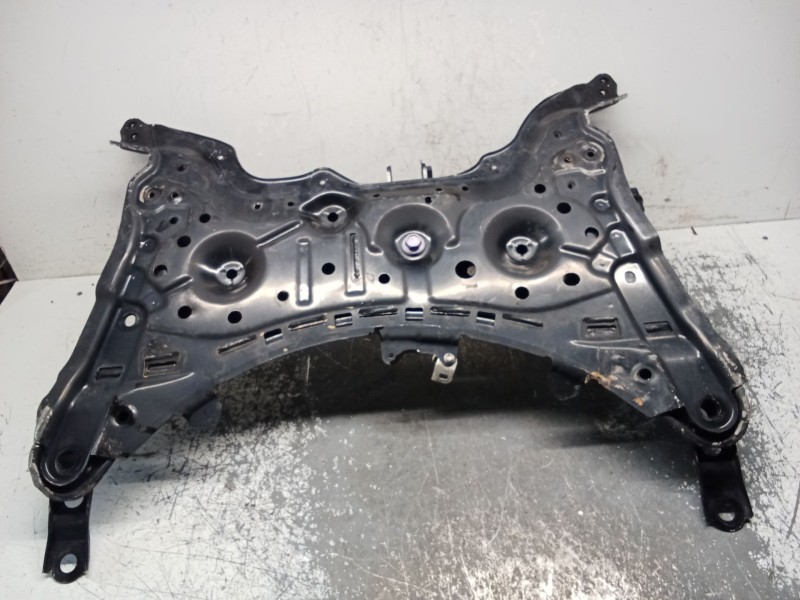 Recambio de puente delantero para toyota c-hr (_x1_) 1.8 hybrid (zyx10_, zyx11_) referencia OEM IAM   CUNA